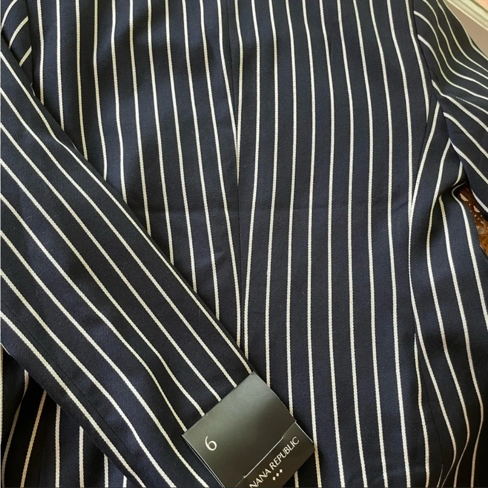Banana Republic Navy Striped 2 Button Fitted Blazer - Picture 9 of 13